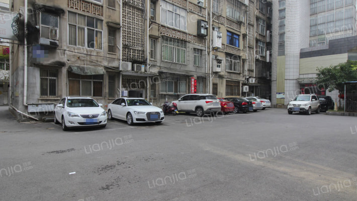 襄城农办家属院外景图