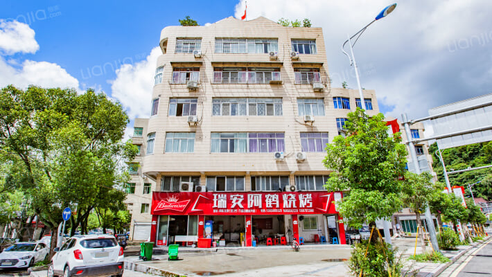 周松北路外景图