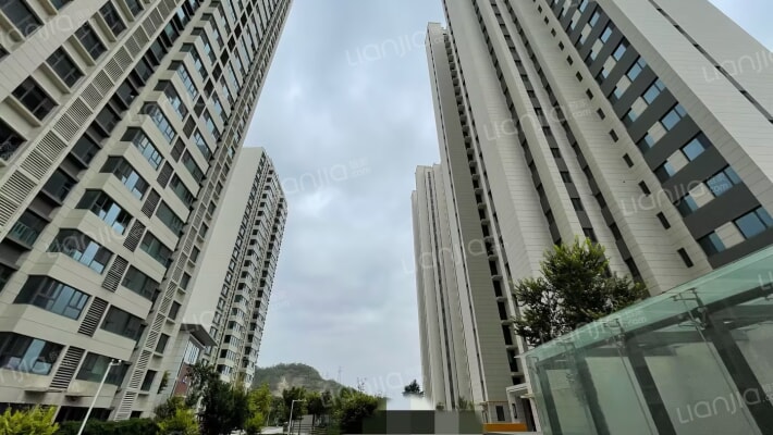 金城云鼎外景图