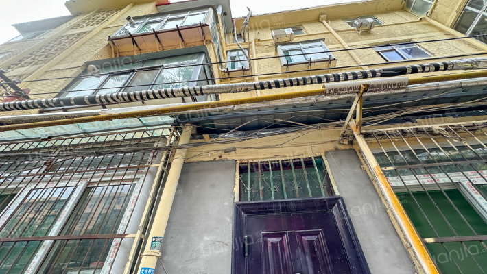 贸易街115号院外景图