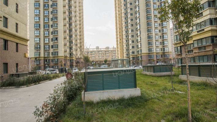 春江家园外景图