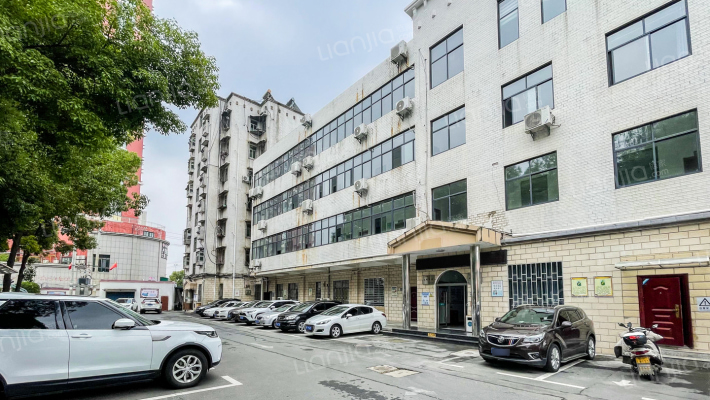 襄州区烟草专卖局家属院外景图