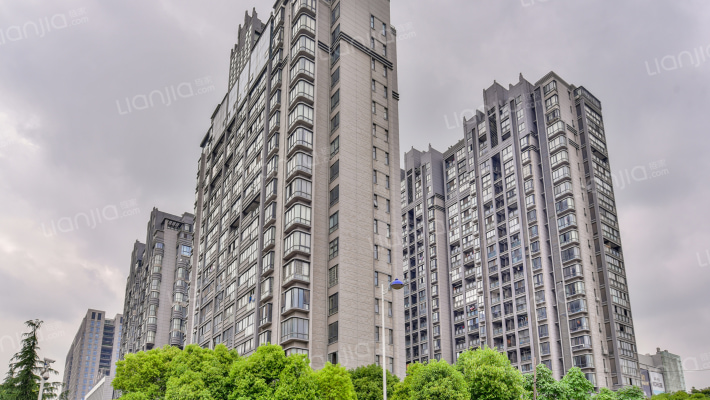 天鹅湖九号外景图