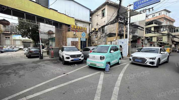 卫生局防疫站宿舍楼外景图