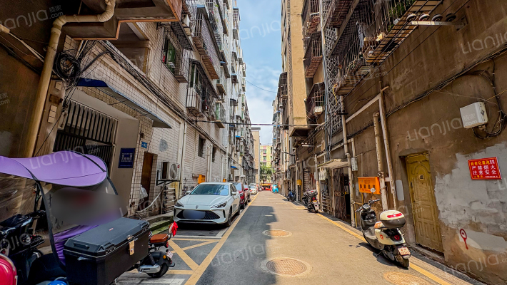 惠特商住楼小区外景图