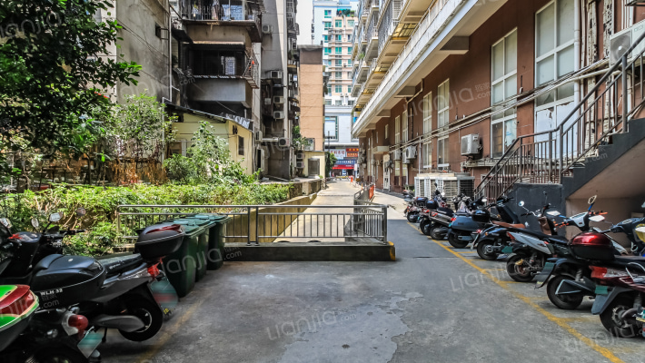 怡嘉华庭外景图