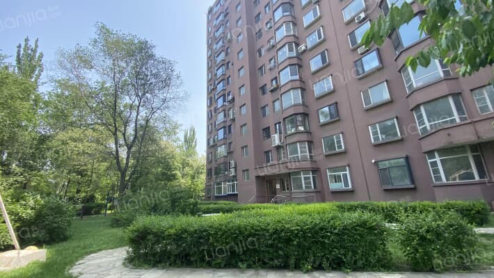 友谊花园外景图