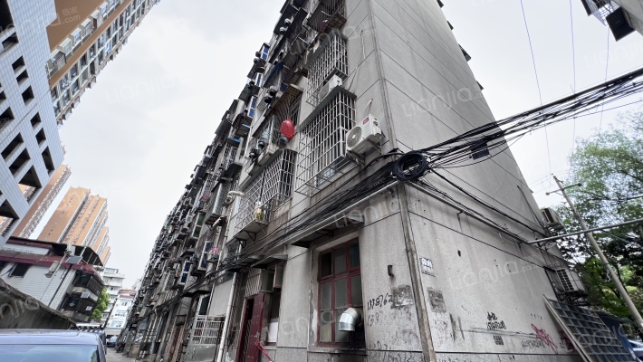 新湘村小区外景图