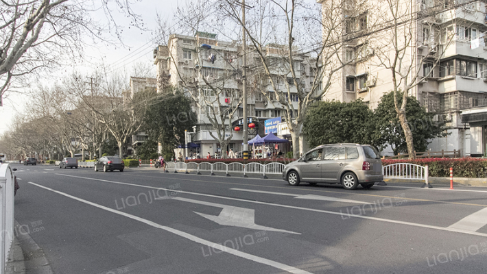 双城路650弄外景图