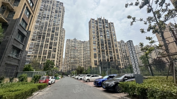 宝达香格里拉外景图