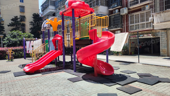 遼原公寓外景图