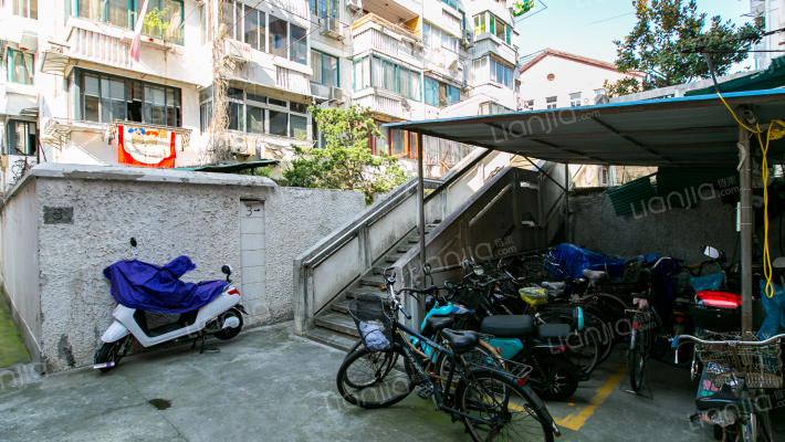 建国西路158弄外景图