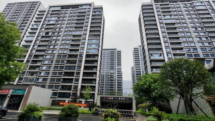 锦上云澜外景图