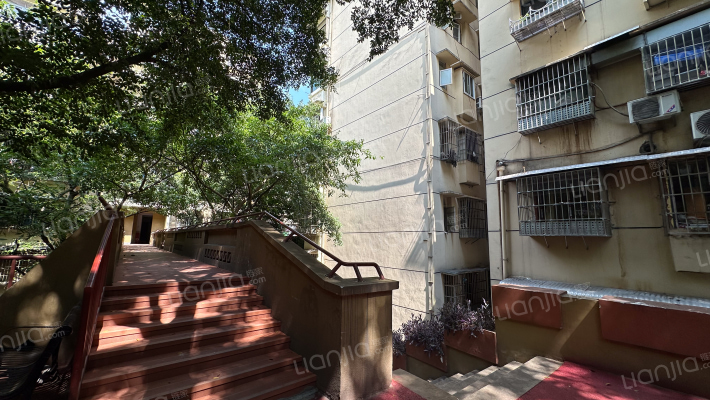 枣子岚垭二巷外景图