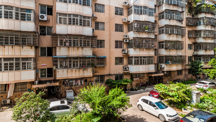 景河小区外景图