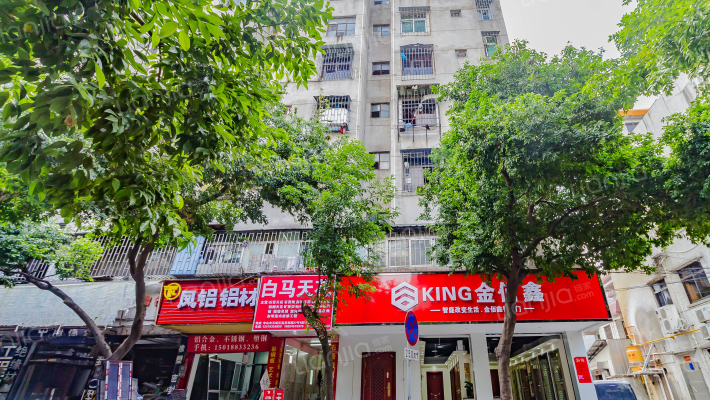 莲员西路外景图