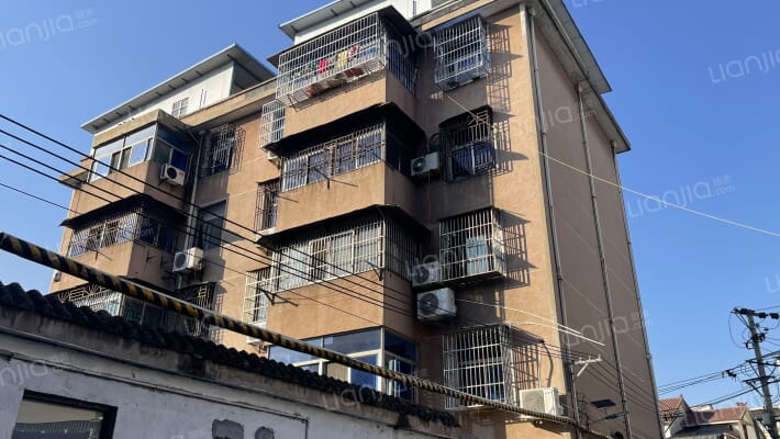 颍州区教委家属外景图