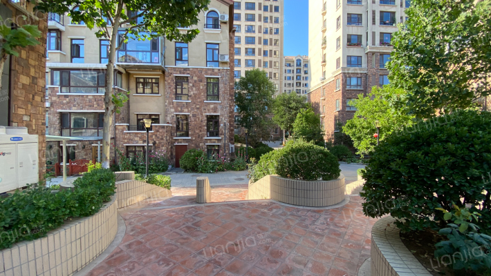 懿品府小区外景图