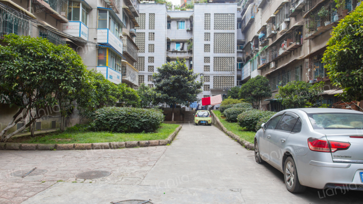 送变电小区外景图