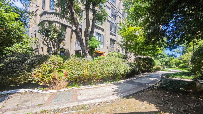 中梁橡树湾外景图