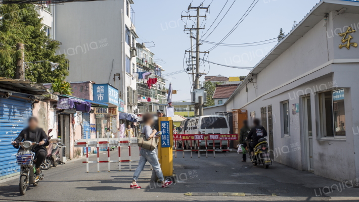 东南一村外景图