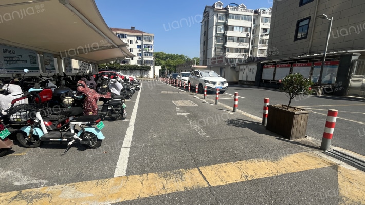 华海商务广场外景图