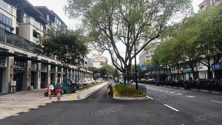 雷威沁园外景图