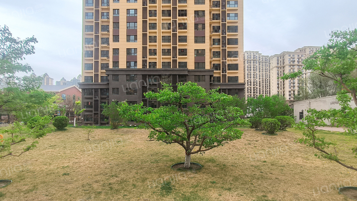 富力华庭E区外景图