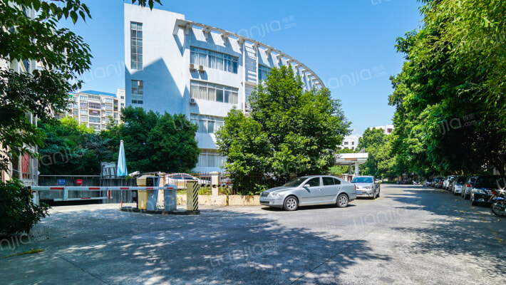 怡海新村开苑外景图