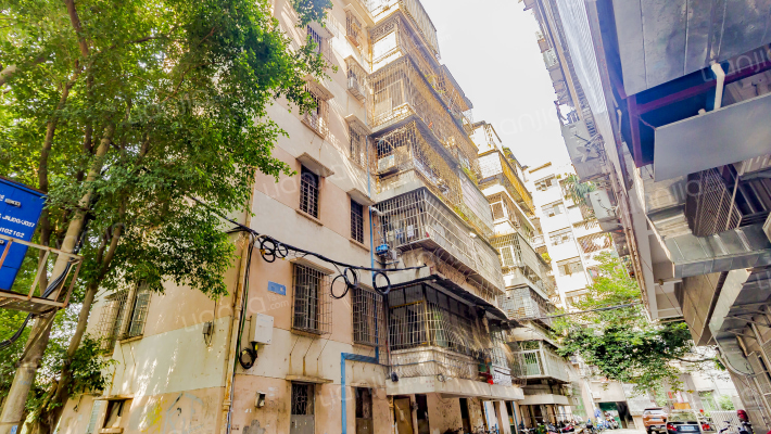 富强苑小区外景图