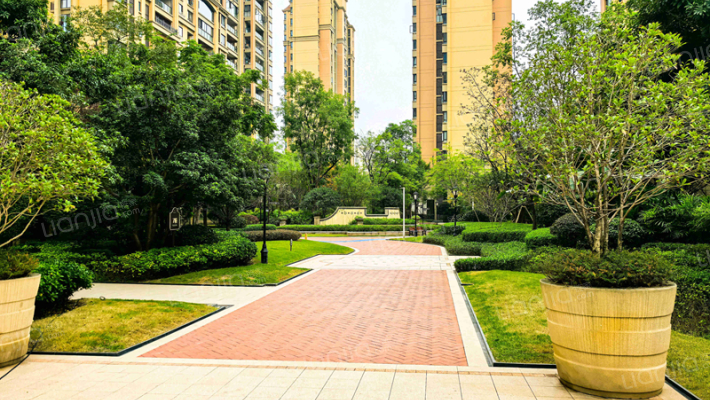 招商雍江府外景图