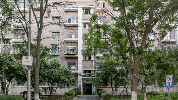 居安西小区外景图