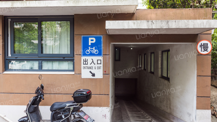 天山中华园外景图