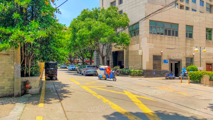 西山一品商务中心外景图