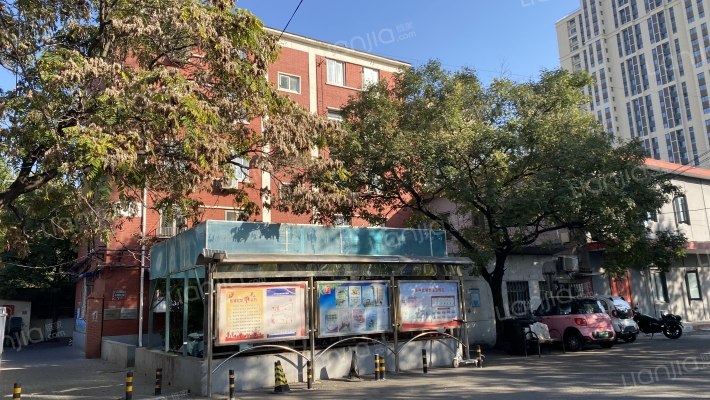 西大望路铁西宿舍外景图