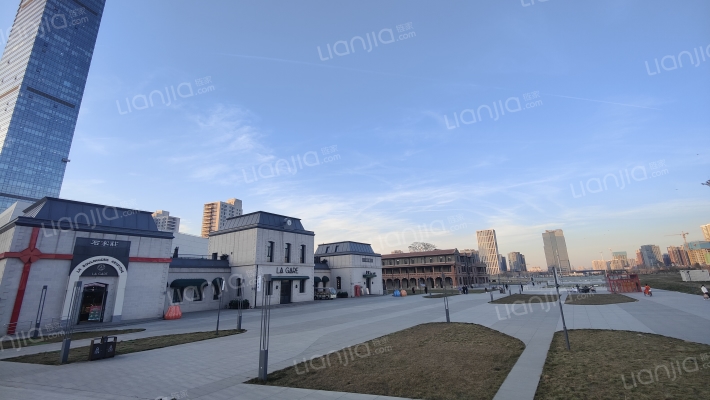 女人世界广场外景图