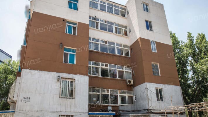 华东路（金三角商圈）外景图