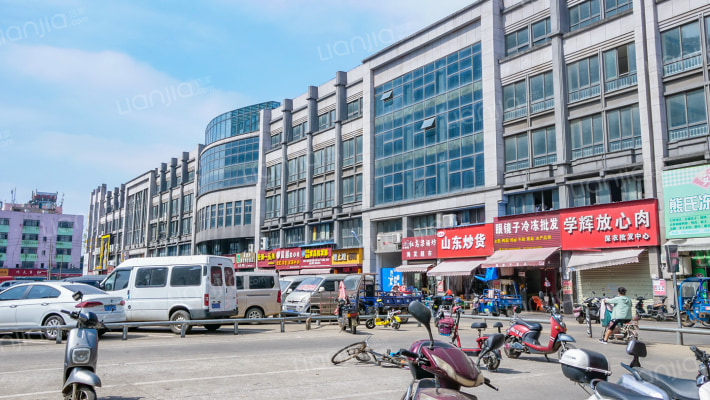 深农大厦外景图