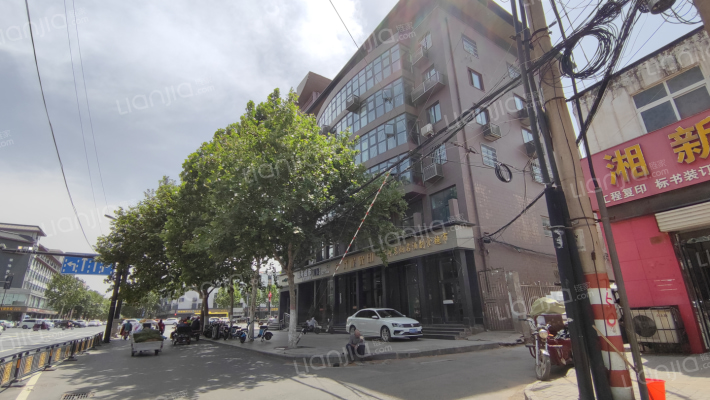 润达大厦外景图