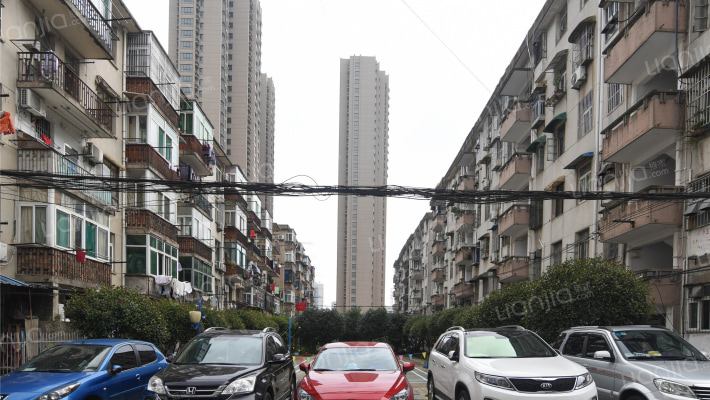 物化探院小区外景图