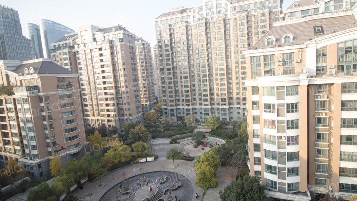 方圆创世外景图