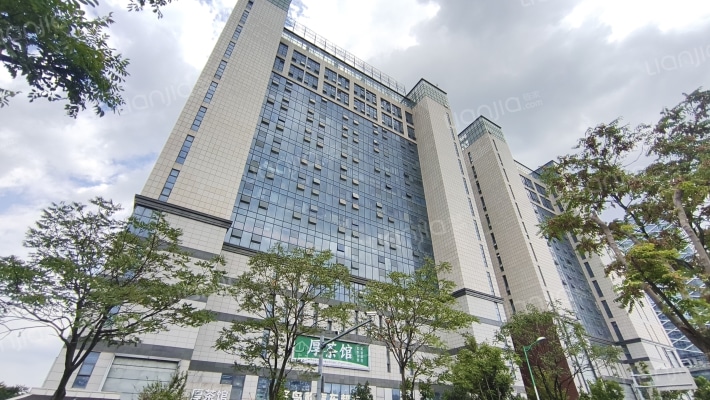 喜临门商业广场外景图