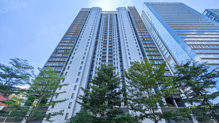 珑城原点广场外景图