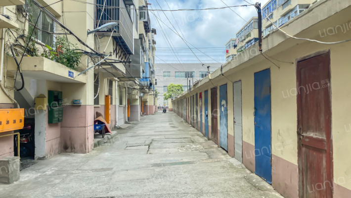 蒲行新村外景图