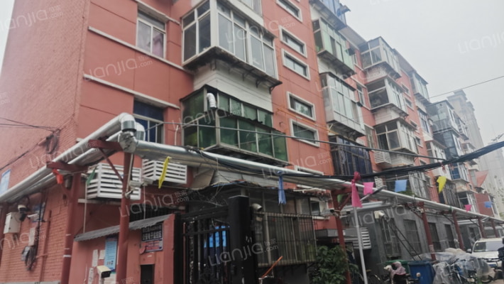 橡胶厂宿舍外景图