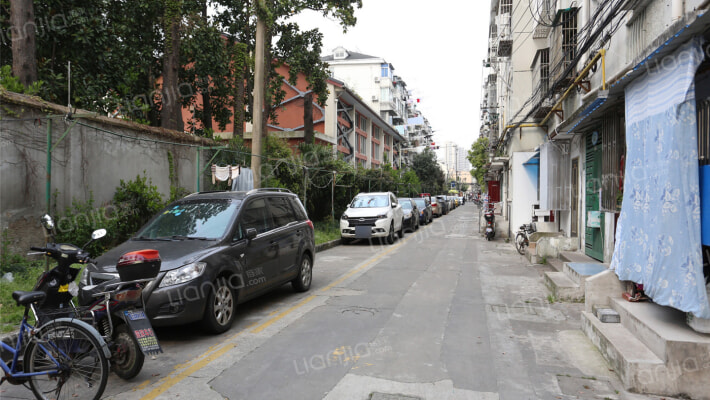 控江路740弄外景图