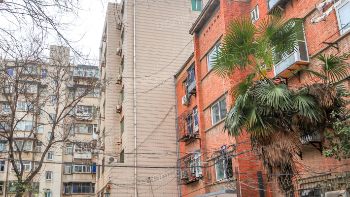 互助路21号院外景图