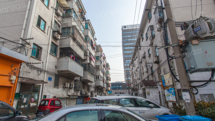 恒通公寓外景图