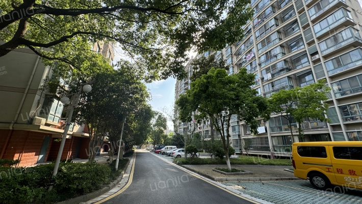 东仓花园外景图