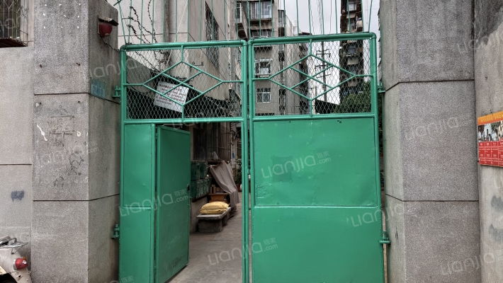 鼓楼路272号外景图